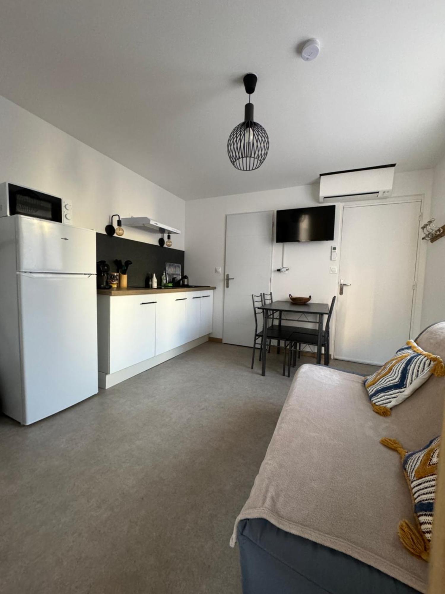 Lamourguier 1, Proche Des Halles, Wifi, Bureau Narbonne Bagian luar foto
